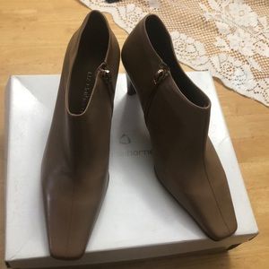 Liz Claiborne shoes